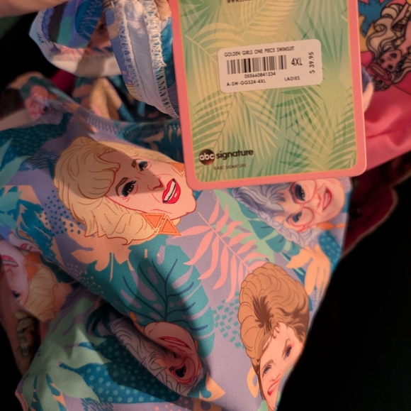 Cakeworthy Golden Girls One Piece Swimsuit in 4X *** NWT *** - Picture 4 of 5